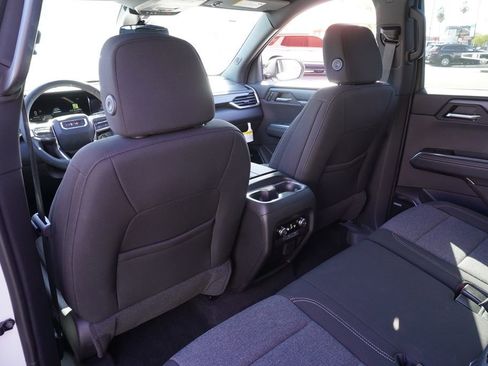 New 2025 GMC Acadia Elevation image 11