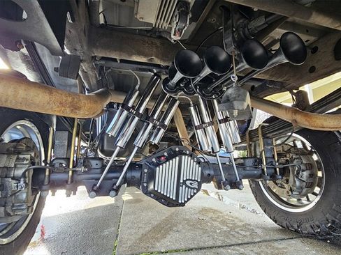 Used 2016 GMC Sierra 2500 SLE w/ SLE Preferred Package image 16