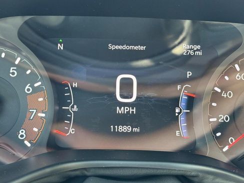 Used 2025 Jeep Compass Latitude AWD/4WD image 21