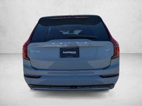 New 2026 Volvo XC90 T8 Ultra w/ Lounge Package image 8
