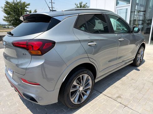 Used 2023 Buick Encore GX Select w/ Sport Touring Package FWD image 5