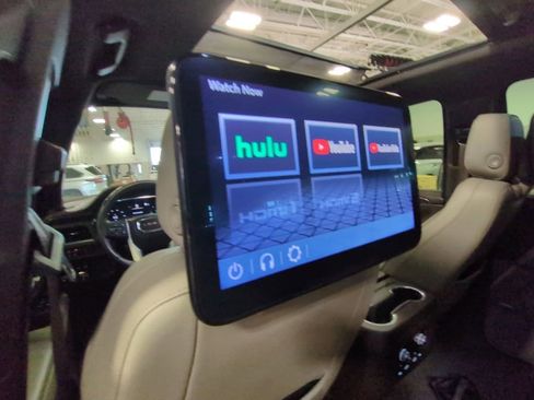 Used 2022 GMC Yukon XL SLT w/ SLT Premium Package image 23