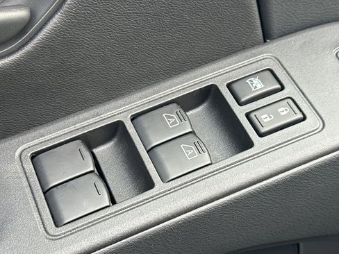 New 2026 Nissan Frontier SV w/ SV Convenience Package image 13