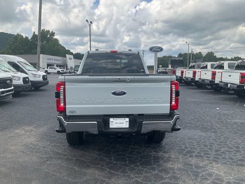 New 2026 Ford F250 Lariat w/ Chrome Package AWD/4WD image 6