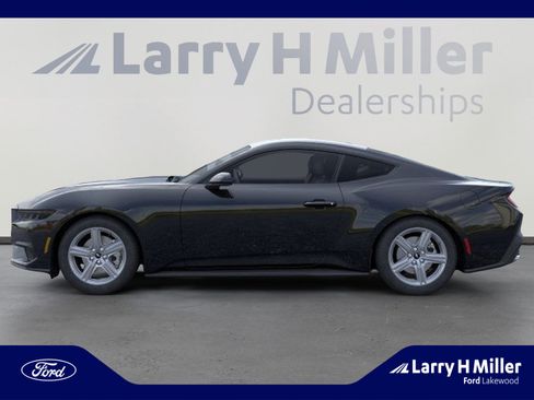 New 2026 Ford Mustang Coupe image 3