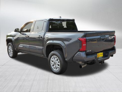 Certified 2024 Toyota Tacoma SR5 AWD/4WD image 6