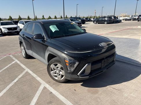Used 2024 Hyundai Kona SE AWD/4WD image 12