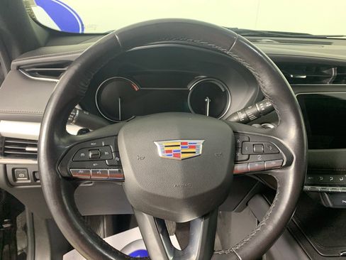 Used 2023 Cadillac XT4 Premium Luxury image 22