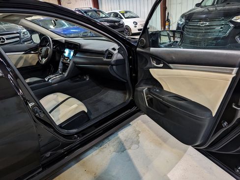 Used 2016 Honda Civic EX image 25