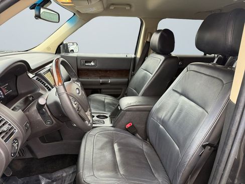 Used 2018 Ford Flex Limited image 9