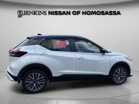 Certified 2024 Nissan Kicks SV FWD image 7