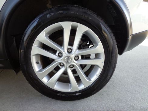 Used 2013 Nissan Juke SL w/ Chrome Pkg AWD/4WD image 11