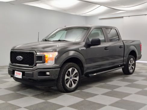 Used 2019 Ford F150 XL w/ Equipment Group 101A Mid AWD/4WD image 6
