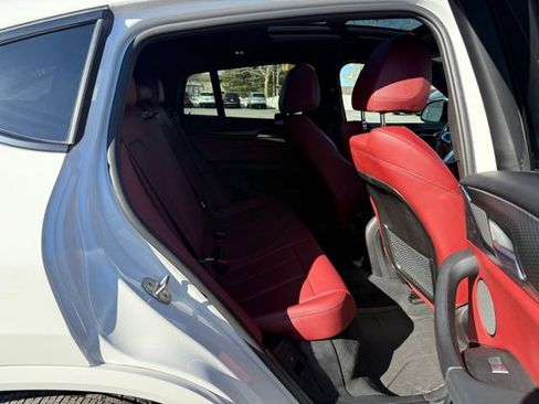 Used 2023 BMW X4 xDrive30i w/ M Sport Package image 31