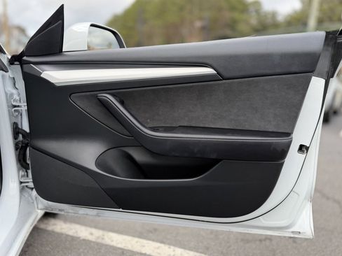 Used 2022 Tesla Model 3 Long Range image 35