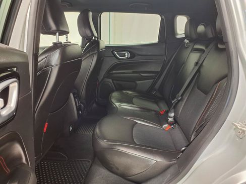 Used 2025 Jeep Compass Trailhawk AWD/4WD image 26