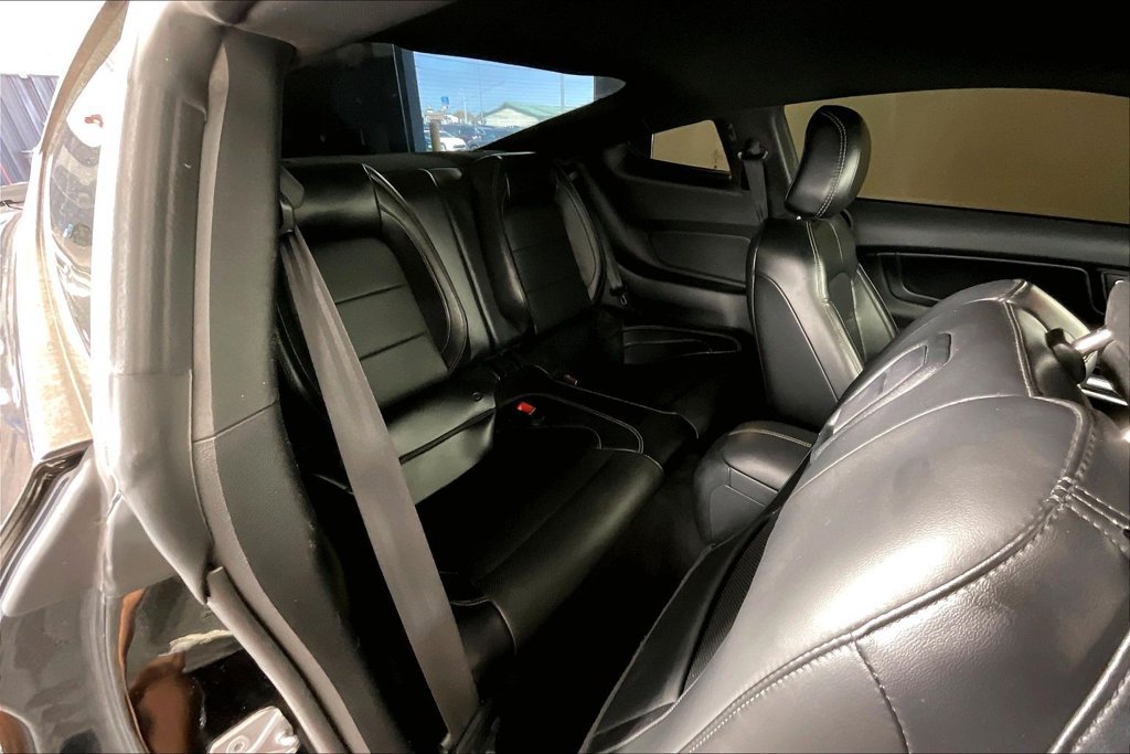 Used 2020 Ford Mustang GT Premium w/ Equipment Group 401A RWD image 34
