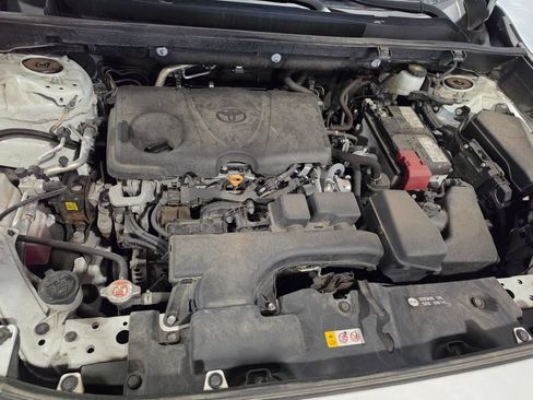 Used 2024 Toyota RAV4 XLE FWD image 9