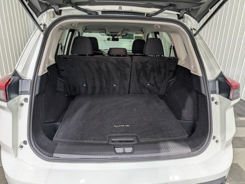 Used 2024 Nissan Rogue S AWD/4WD image 21