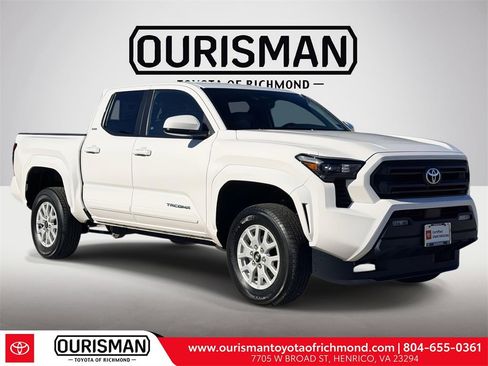 Certified 2024 Toyota Tacoma SR5 image 1
