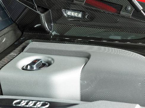 Used 2010 Audi R8 V10 image 21