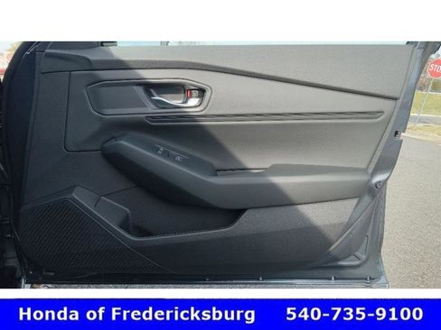 Certified 2025 Honda Accord EX-L image 34