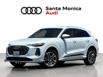 Used 2025 Audi Q5 Premium w/ Convenience Package