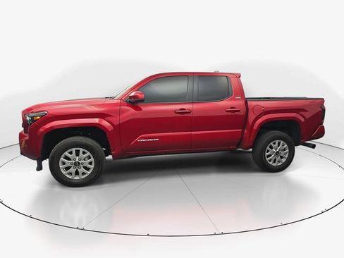 Used 2025 Toyota Tacoma SR5 RWD image 7