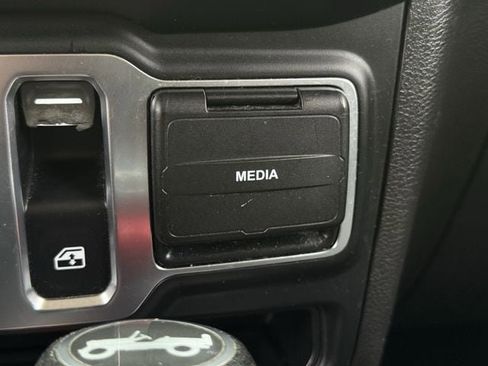 Used 2020 Jeep Wrangler Sport AWD/4WD image 21