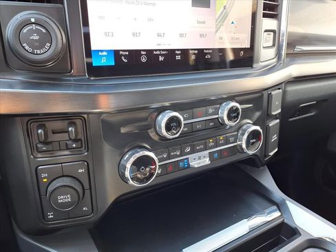 Used 2025 Ford F350 Lariat w/ Lariat Ultimate Package image 5