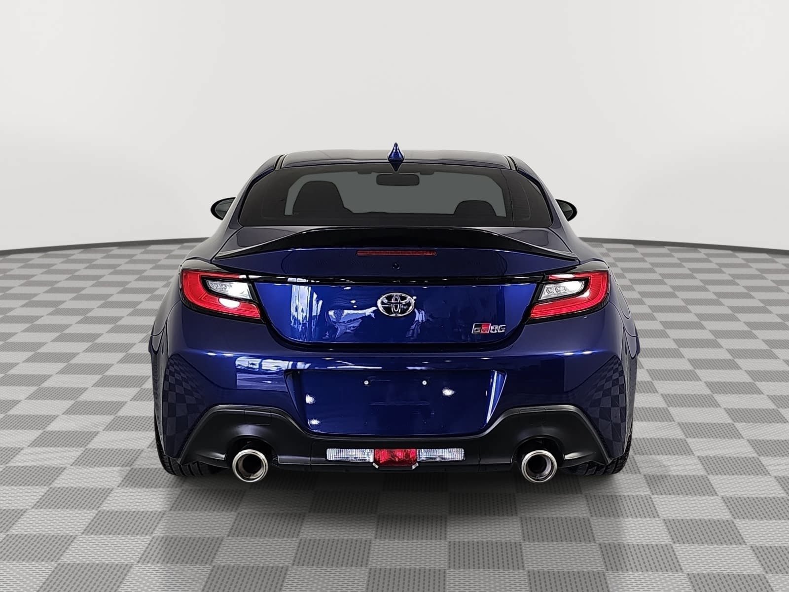 Used 2024 Toyota GR86 RWD image 7