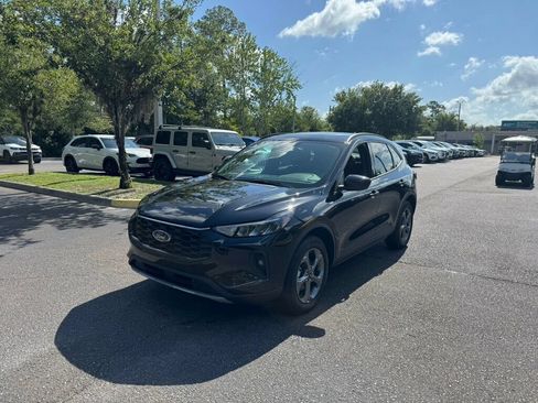Used 2025 Ford Escape ST-Line Select AWD/4WD image 1