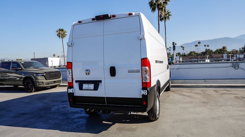 New 2026 RAM ProMaster 2500 w/ Convenience Group FWD image 9