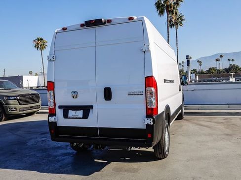 New 2026 RAM ProMaster 2500 w/ Convenience Group FWD image 9