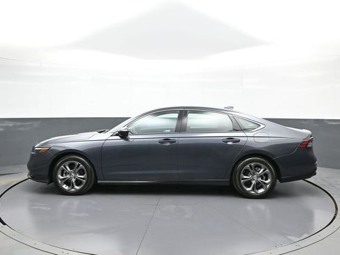 Certified 2023 Honda Accord EX image 9