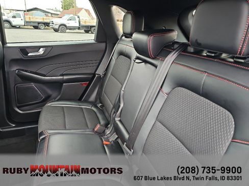 Used 2025 Ford Escape ST-Line image 26