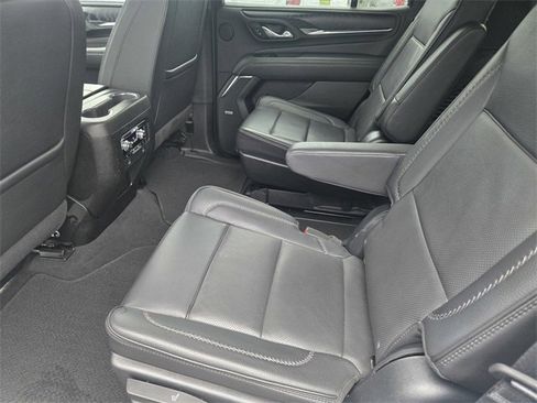 Used 2023 GMC Yukon Denali image 14