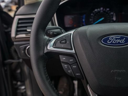 Used 2020 Ford Fusion SEL FWD image 25