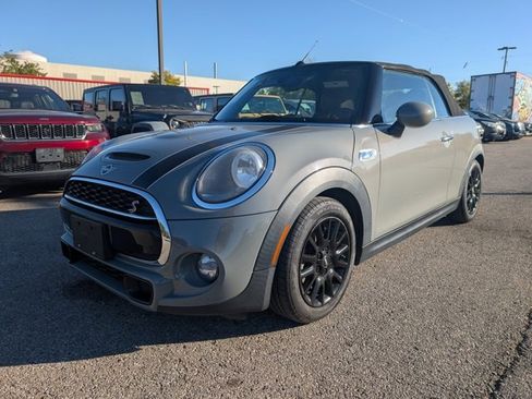 Used 2019 MINI Cooper S image 3