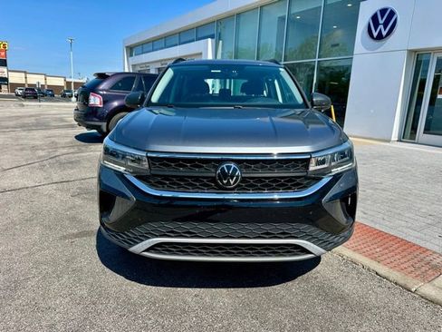 Used 2023 Volkswagen Taos S AWD/4WD image 2