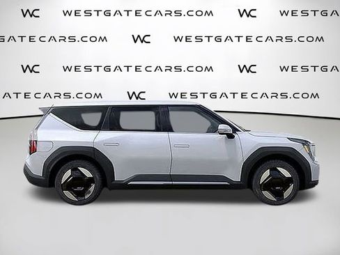 New 2026 Kia EV9 Light image 21