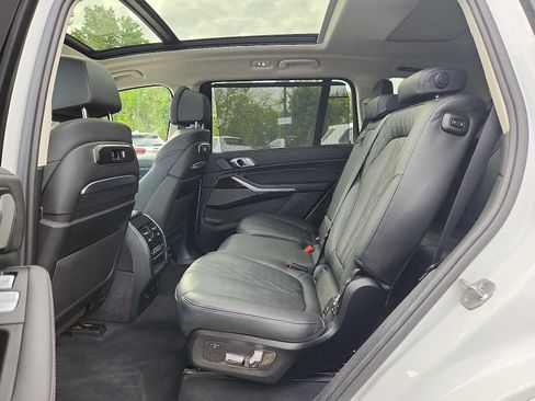 Certified 2024 BMW X7 xDrive40i AWD/4WD image 10