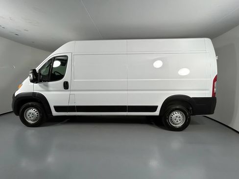 Used 2026 RAM ProMaster 3500 w/ Convenience Group FWD image 4