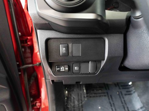 Used 2022 Toyota Tacoma SR AWD/4WD image 11