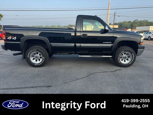 Used 2001 Chevrolet Silverado 2500 LS w/ Snow Plow Prep Pkg AWD/4WD image 1