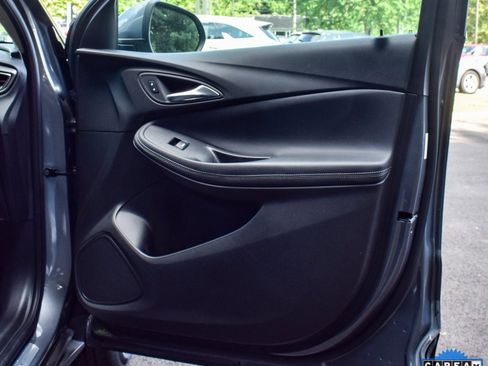 Used 2022 Buick Encore GX Preferred w/ Cold Weather Comfort Package image 18