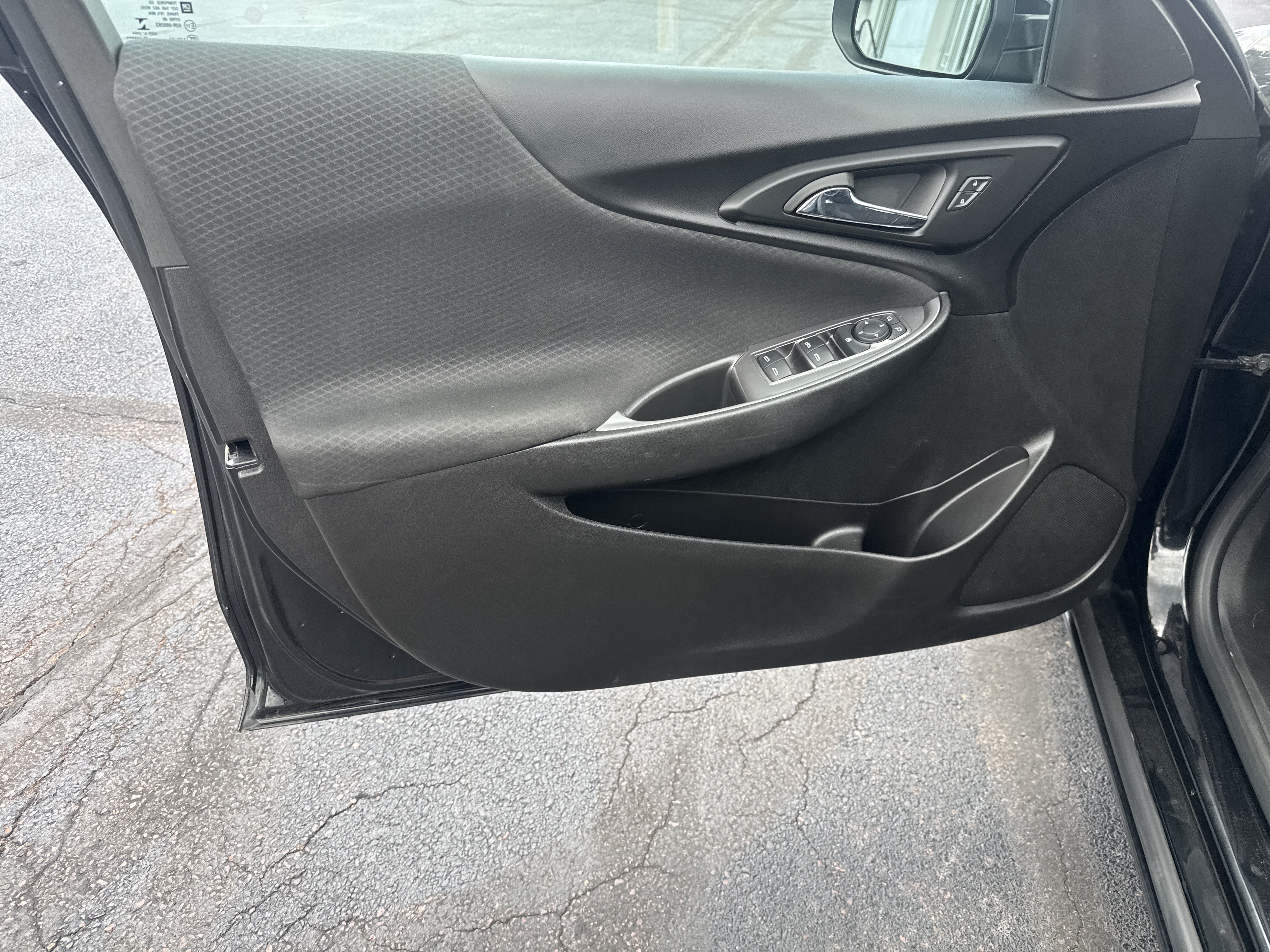 Used 2024 Chevrolet Malibu LT FWD image 15