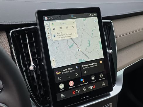 New 2026 Volvo XC90 B6 Plus w/ Protection Package Premier image 32