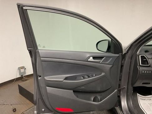 Used 2020 Hyundai Tucson Limited image 9