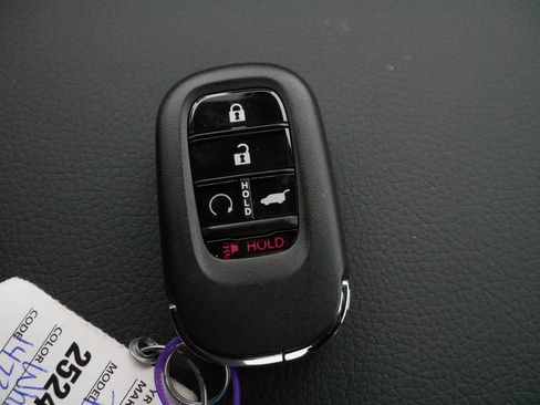 Certified 2025 Honda Pilot TrailSport image 32